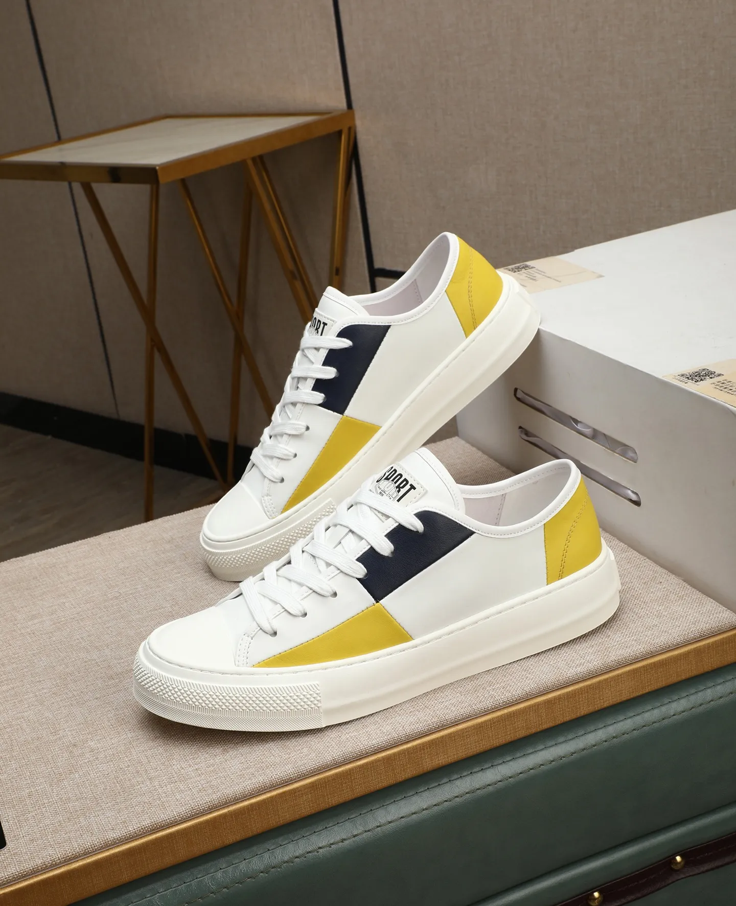 Men's men's shoes 💰440 GUCCI🔍🔍The latest model is on sale at the same time at the counter. Original calfskin imported from Italy, genuine leather lining, (high-end, noble, and classy) with exquisite workmanship. Sole: Original sole provided by the original factory, ⚠Exclusive double-layer movable molded sole super comfortable⚠, real shot 🎬The real thing is better🔍🔍"High quality·Follow the order" Code number 38-44